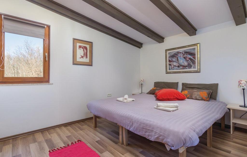 Vacation Home Latini Hum Εξωτερικό φωτογραφία