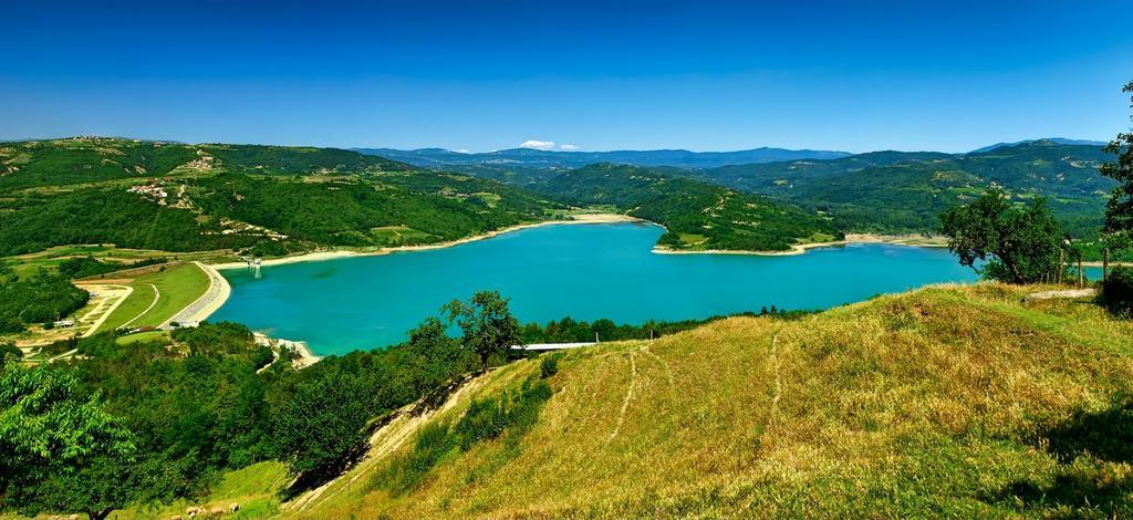 Vacation Home Latini Hum Εξωτερικό φωτογραφία