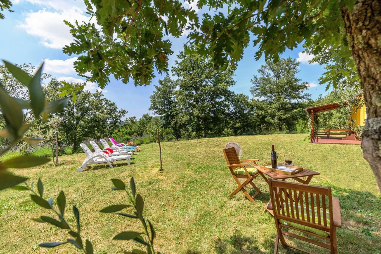 Vacation Home Latini Hum Εξωτερικό φωτογραφία
